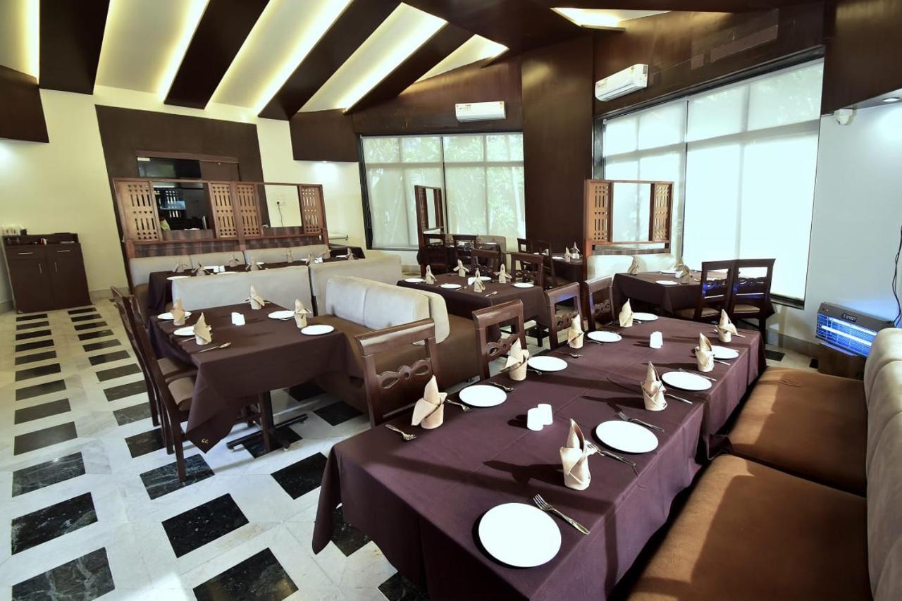 Caves County Resort Malegaon Экстерьер фото