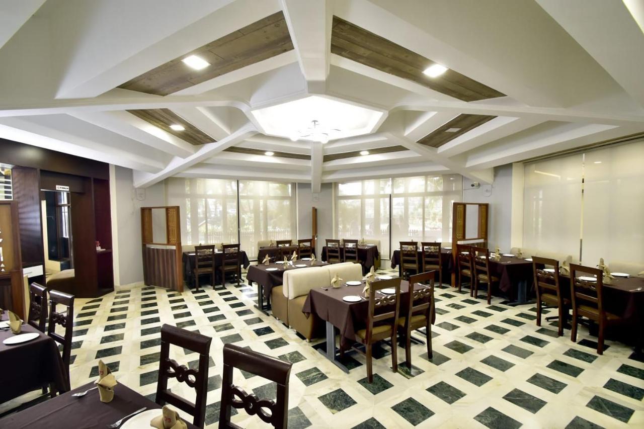 Caves County Resort Malegaon Экстерьер фото